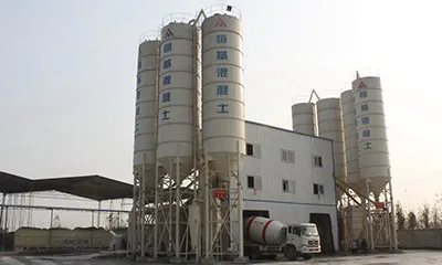 محطتا خلط خرسانة جاهزة HZS180 مزدوجتان