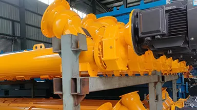 ناقل إسمنت لولبي