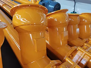 ناقل إسمنت لولبي