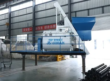 خلاط خرسانة مع نظام رفع بالدلو